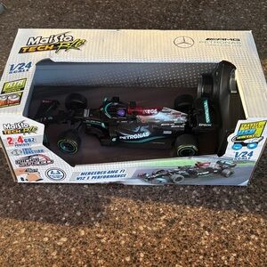 Maisto Tech RC Mercedes-AMG F1 Car - Black and Silver
